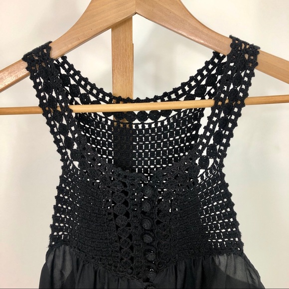 BCBG MaxAzria black Silk and crochet tank - Picture 2 of 8